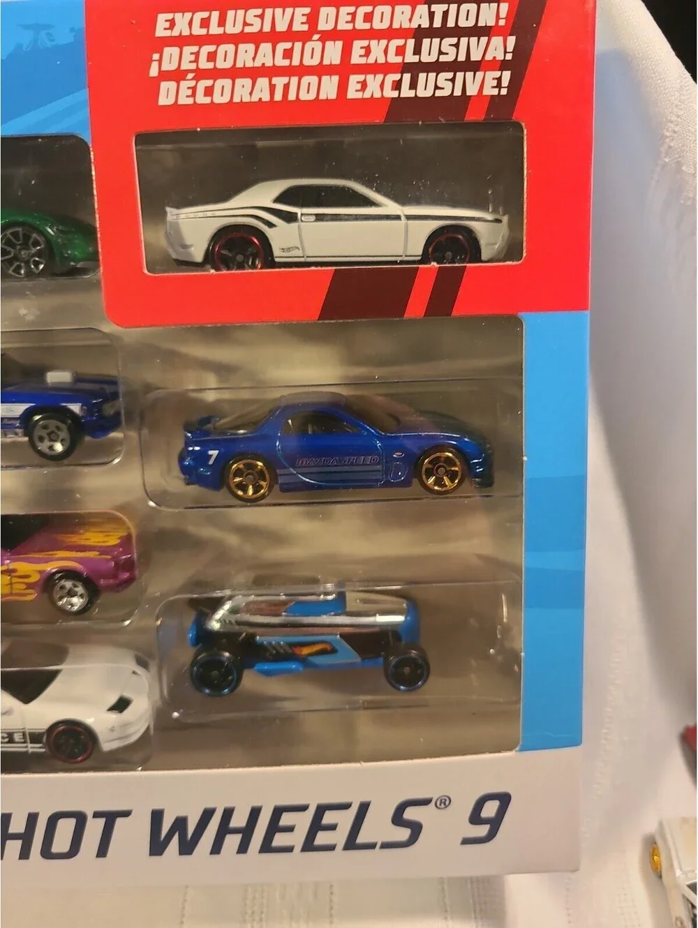 2019 Hot Wheels 9-Car Gift Pack | Sealed Box | Exclusive Decor | Storage Wear